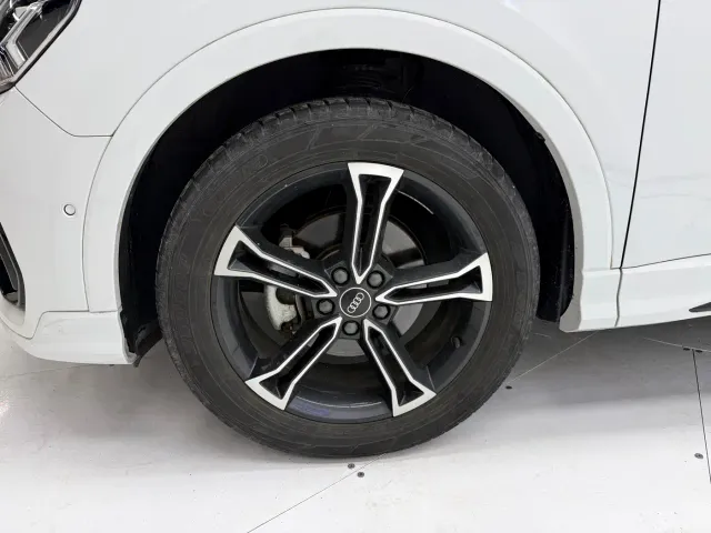 Audi Q3 — Фото автомобиля 8