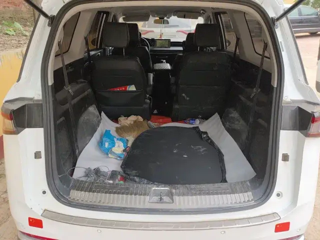 Wuling Jiachen — Фото автомобиля 4