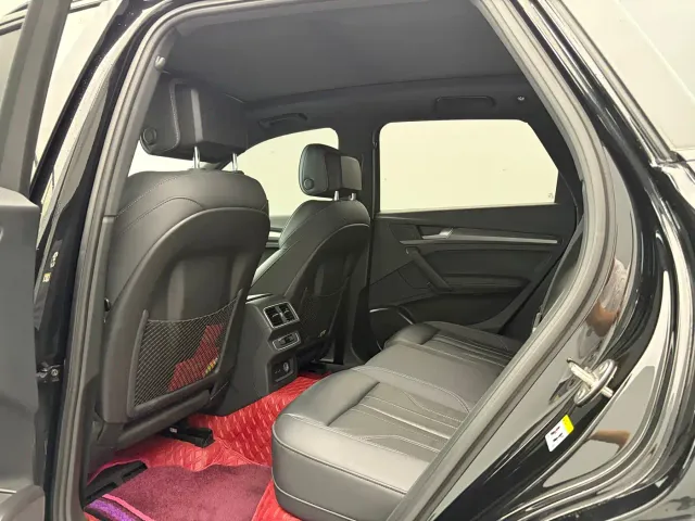 Audi Q5L — Фото автомобиля 5