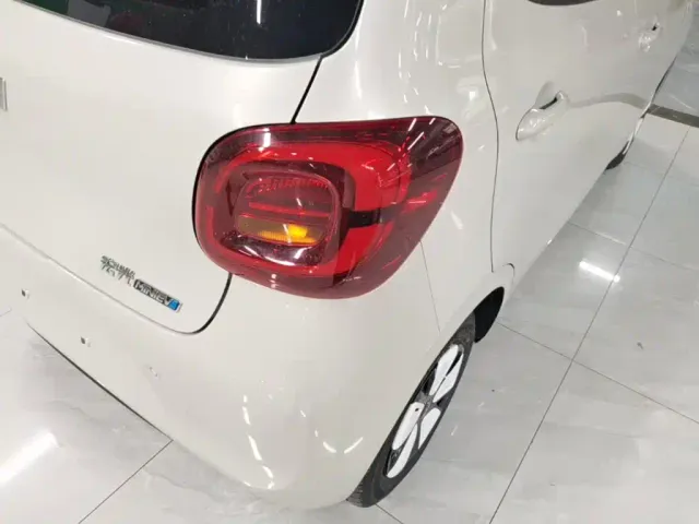 Wuling Hongguang Mini EV — Фото автомобиля 7