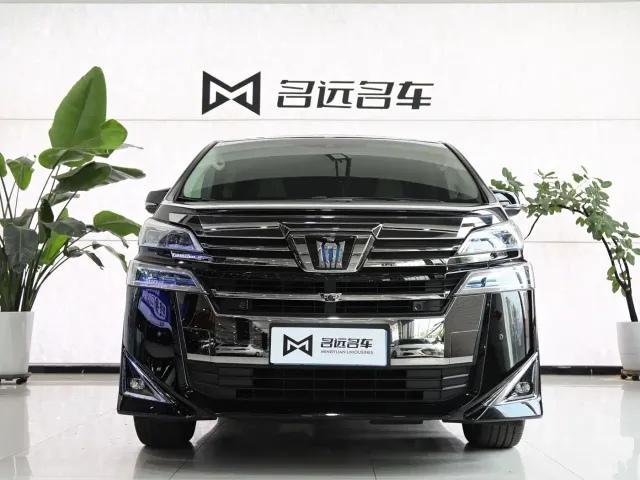Toyota Vellfire — Фото автомобиля 2