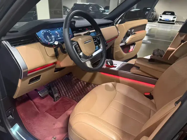 Land Rover Range Rover — Фото автомобиля 3