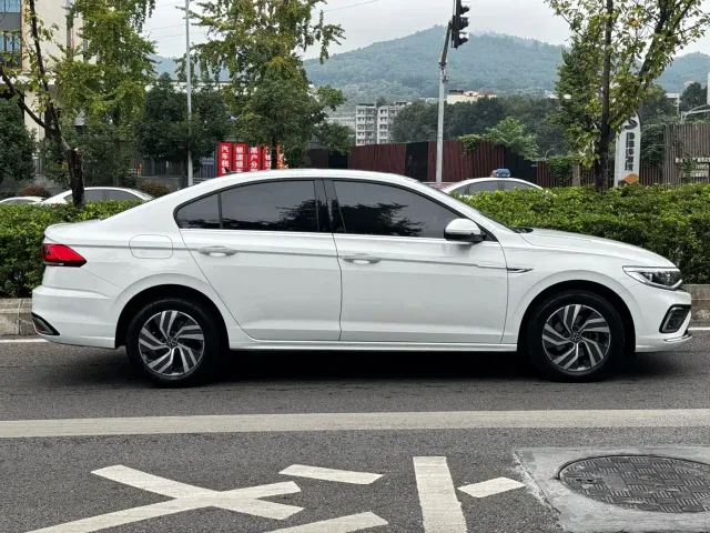 Volkswagen Bora — Фото автомобиля 26