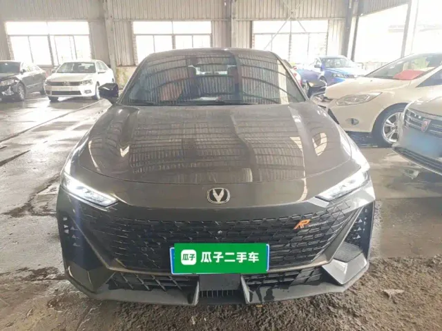 Changan UNI-V — Фото автомобиля 2