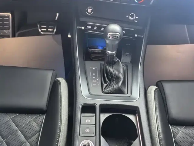Audi Q3 — Фото автомобиля 12