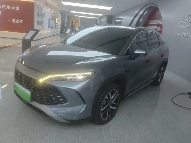 Фотография автомобиля — BYD Song L DM-i