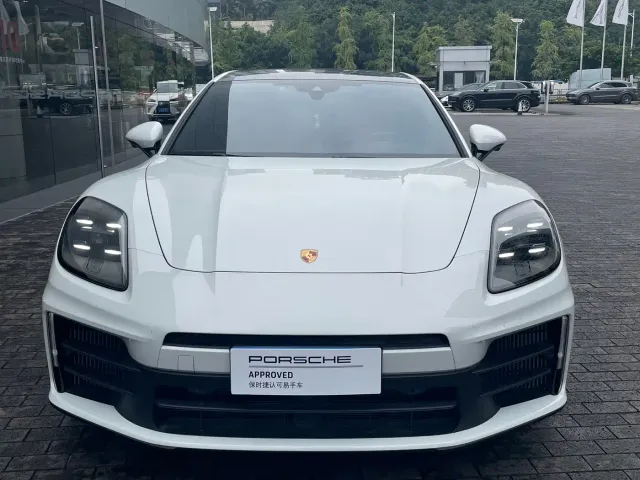Porsche Panamera — Фото автомобиля 2