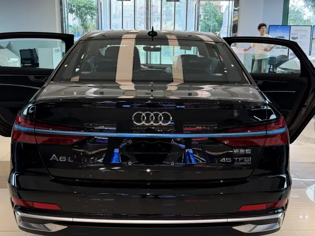 Audi A6L — Фото автомобиля 5