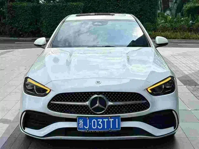 Mercedes-Benz C-Class — Фото автомобиля 2
