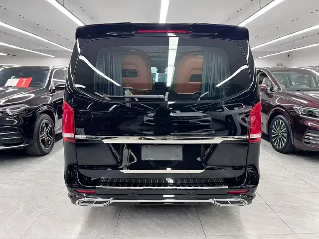 Mercedes-Benz Vito 2021 2.0T Elite 7-Seater — Фото автомобиля 5