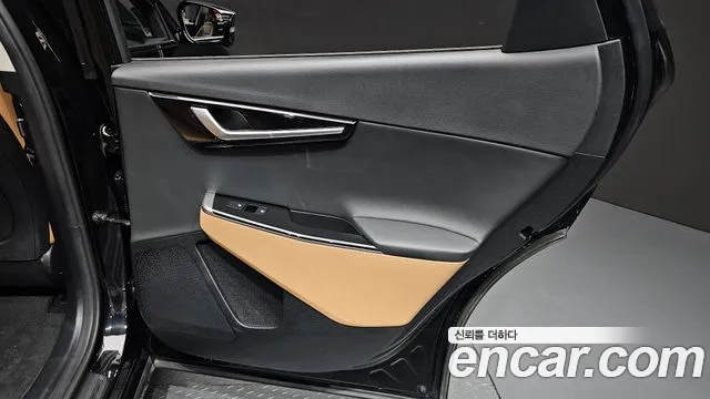 Kia EV6 — Фото автомобиля 13
