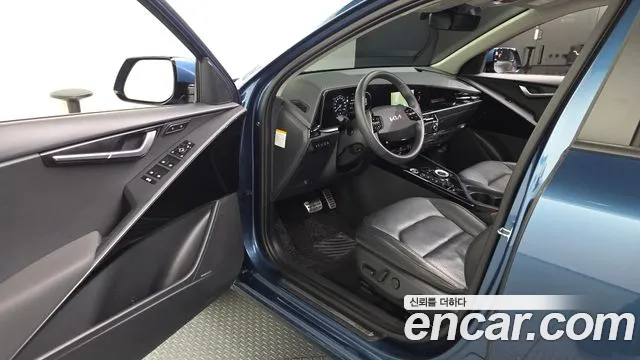 Kia Niro The All New — Фото автомобиля 10