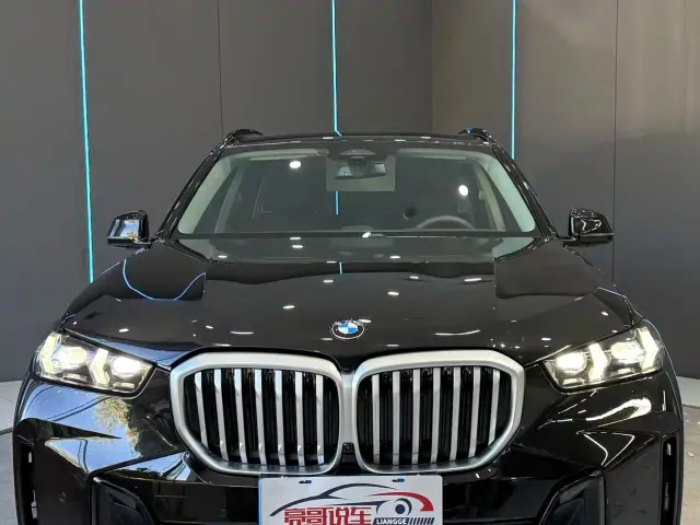 BMW X5 — Фото автомобиля 2