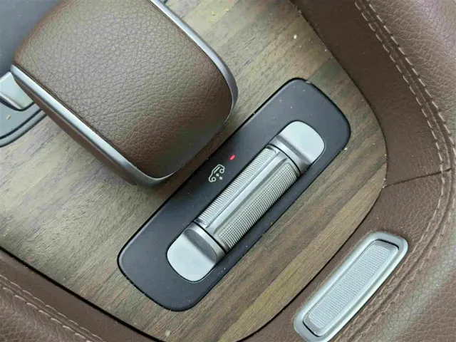 Mercedes-Benz GLE-Class — Фото автомобиля 17