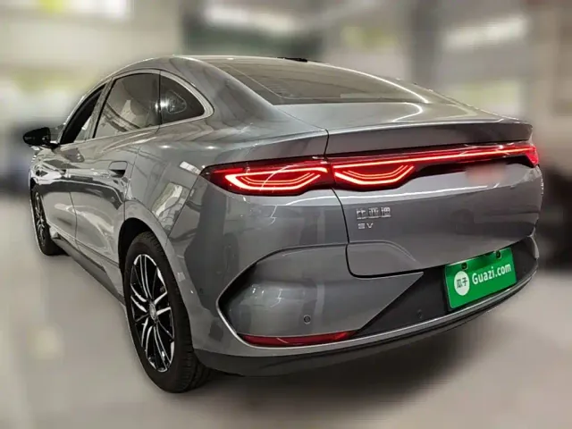 BYD Qin L — Фото автомобиля 6
