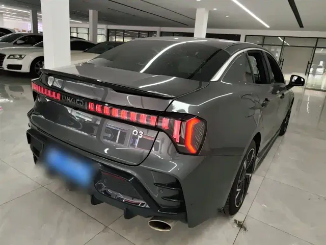 Lynk & Co 03 — Фото автомобиля 6