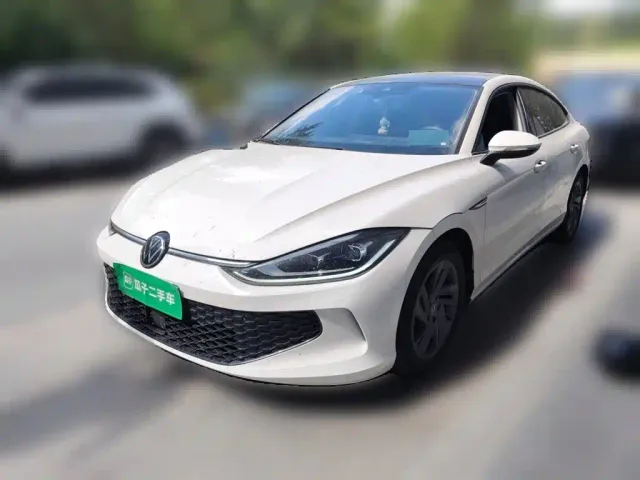 Фотография автомобиля — Volkswagen Lamando