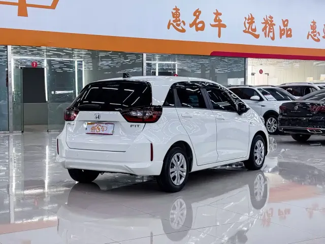 Honda Fit — Фото автомобиля 17
