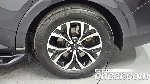 Kia Canival — Фото автомобиля 5
