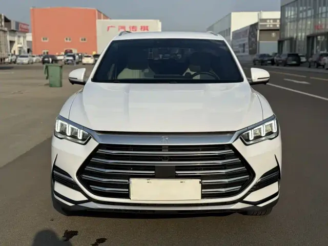 BYD Song Pro — Фото автомобиля 2
