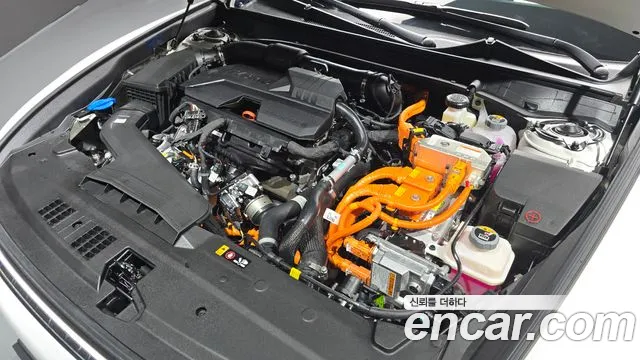 Hyundai Grandeur GN7 — Фото автомобиля 6