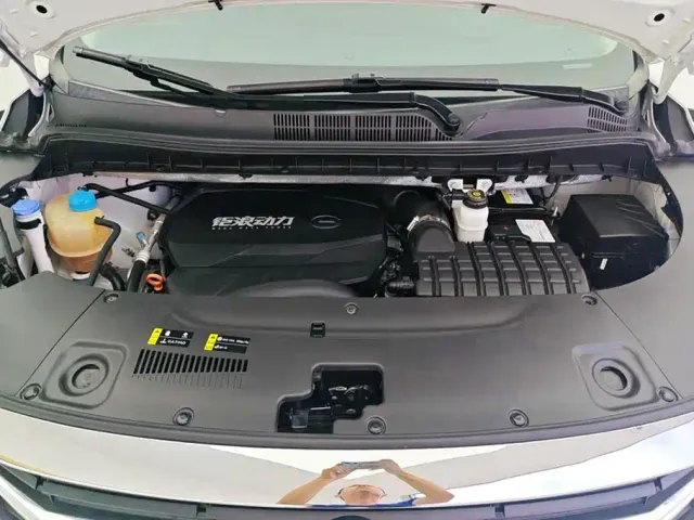 GAC Trumpchi M8 — Фото автомобиля 10