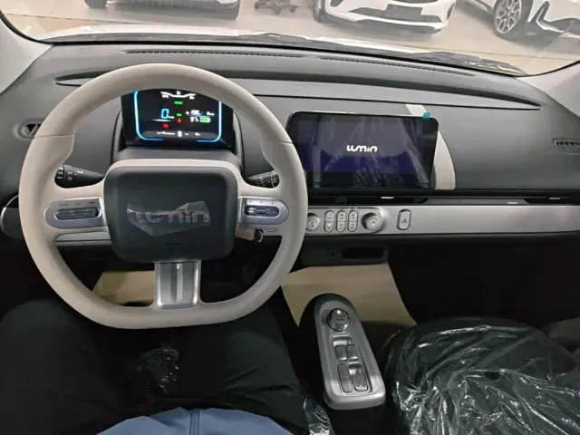 Changan Lumin — Фото автомобиля 9
