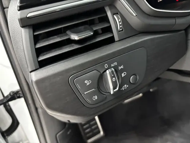 Audi A4L — Фото автомобиля 13