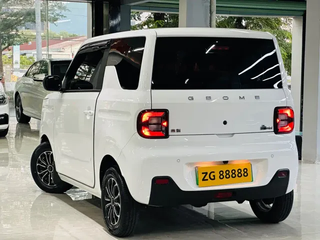 Geely Panda — Фото автомобиля 4