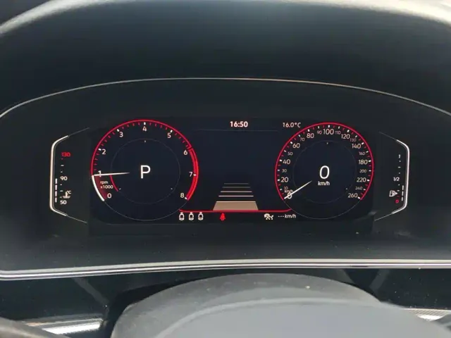 Volkswagen Passat — Фото автомобиля 14