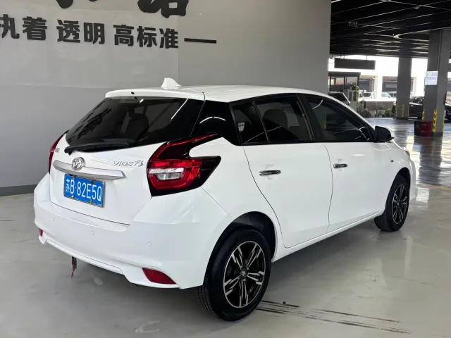 Toyota Vios FS — Фото автомобиля 7