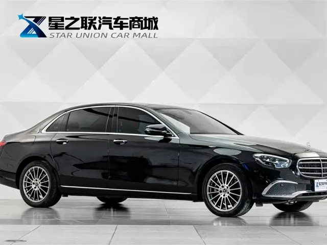 Mercedes-Benz E-Class — Фото автомобиля 5