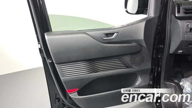 Hyundai Staria — Фото автомобиля 14