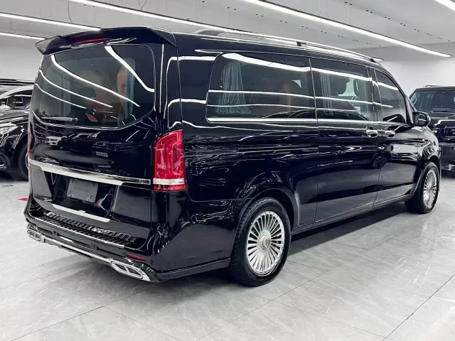 Mercedes-Benz Vito 2021 2.0T Elite 7-Seater — Фото автомобиля 6