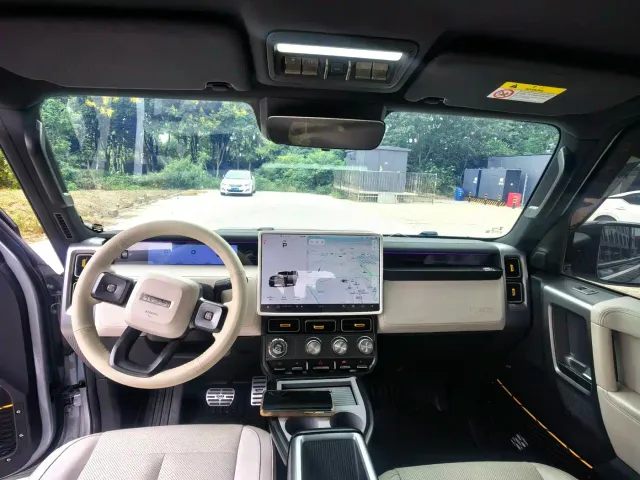 iCAR V23 — Фото автомобиля 5