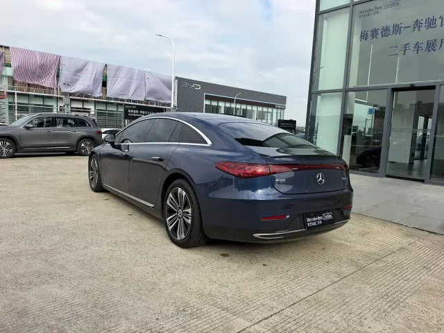 Mercedes-Benz EQS — Фото автомобиля 18