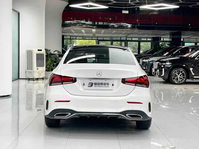Mercedes-Benz A-Class — Фото автомобиля 11