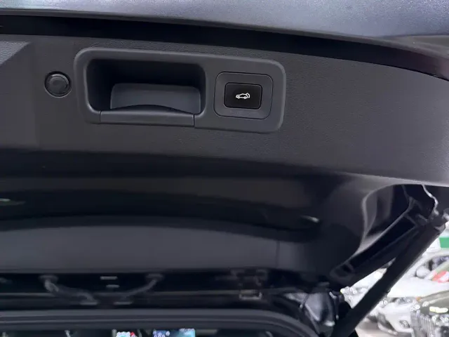GAC Trumpchi GS8 — Фото автомобиля 19