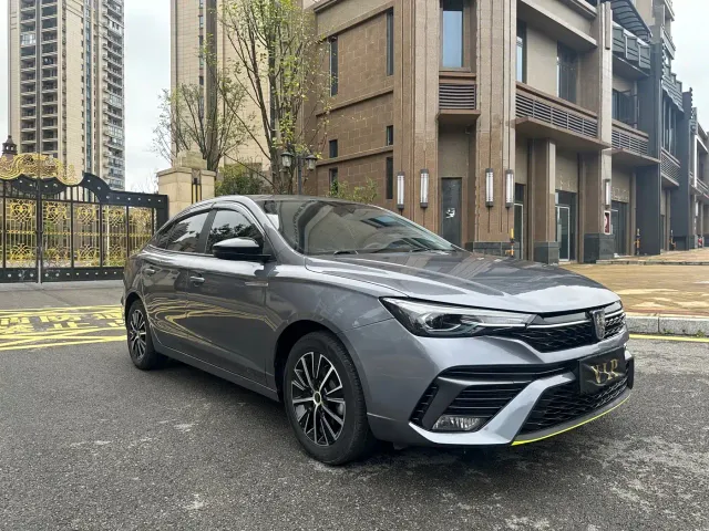 Фотография автомобиля — Roewe i5