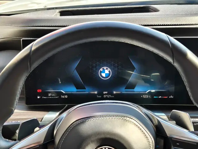 BMW 7 Series — Фото автомобиля 9
