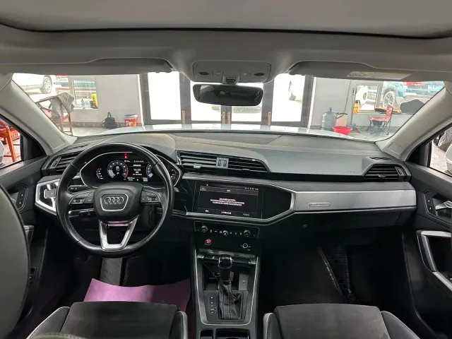 Audi Q3 — Фото автомобиля 9