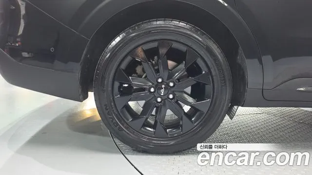Kia Carnival — Фото автомобиля 5