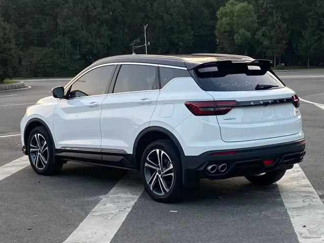 Geely Binyue — Фото автомобиля 4