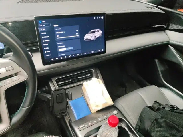 BYD Qin L — Фото автомобиля 9