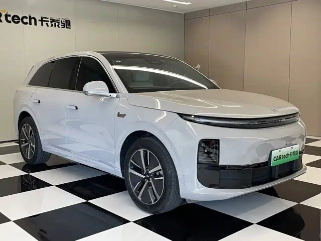 Li Auto L6 — Фото автомобиля 2