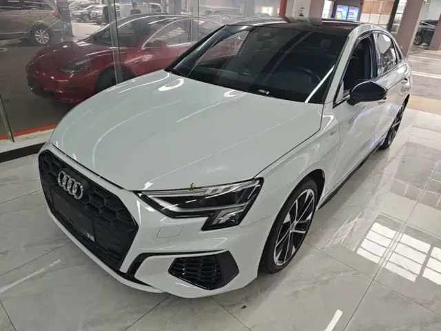 Фотография автомобиля — Audi A3