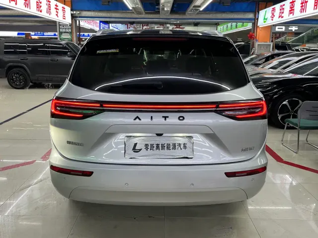Aito M7 — Фото автомобиля 5