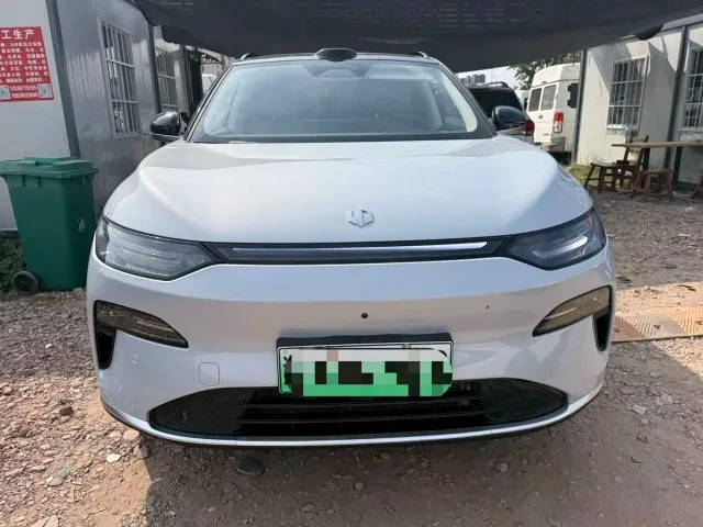 Фотография автомобиля — Leapmotor C11