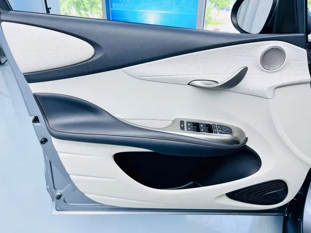 BYD Dolphin — Фото автомобиля 12