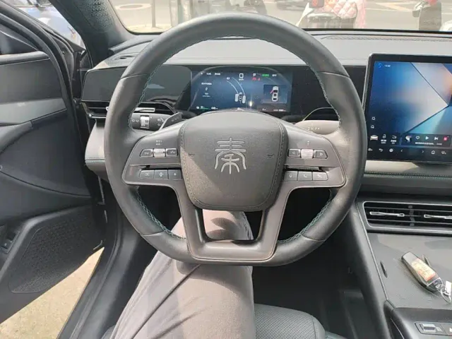 BYD Qin L — Фото автомобиля 10
